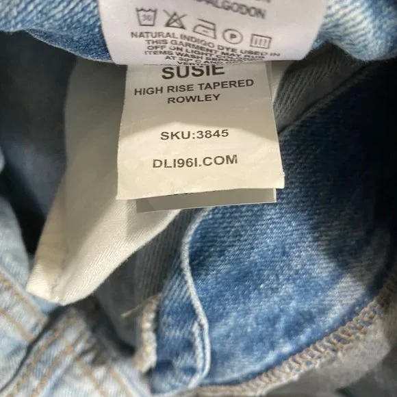 DL 1961 Jeans womens 31 x 26 blue ripped distress Susie‎ high rise Tapered - Picture 8 of 9